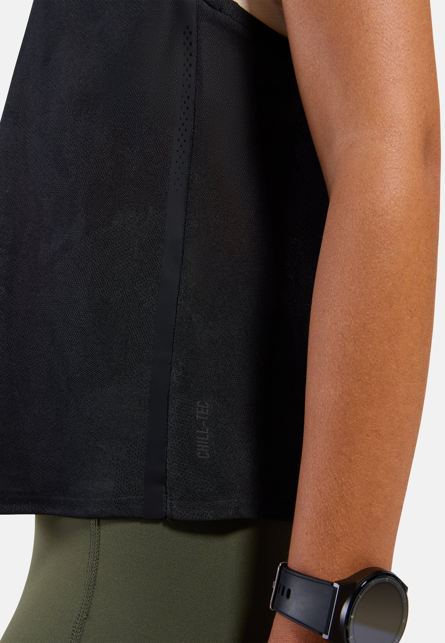 The Zeroweight Engineered Chill-Tec crew neck running tank